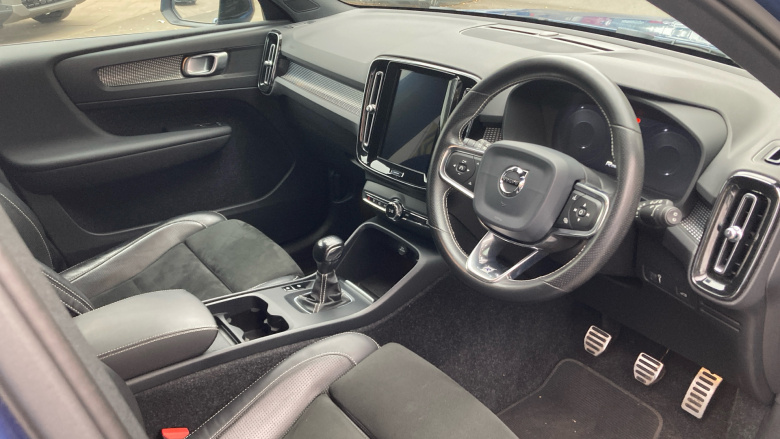 Volvo Xc40 1.5 T3 R DESIGN 5dr Petrol Estate